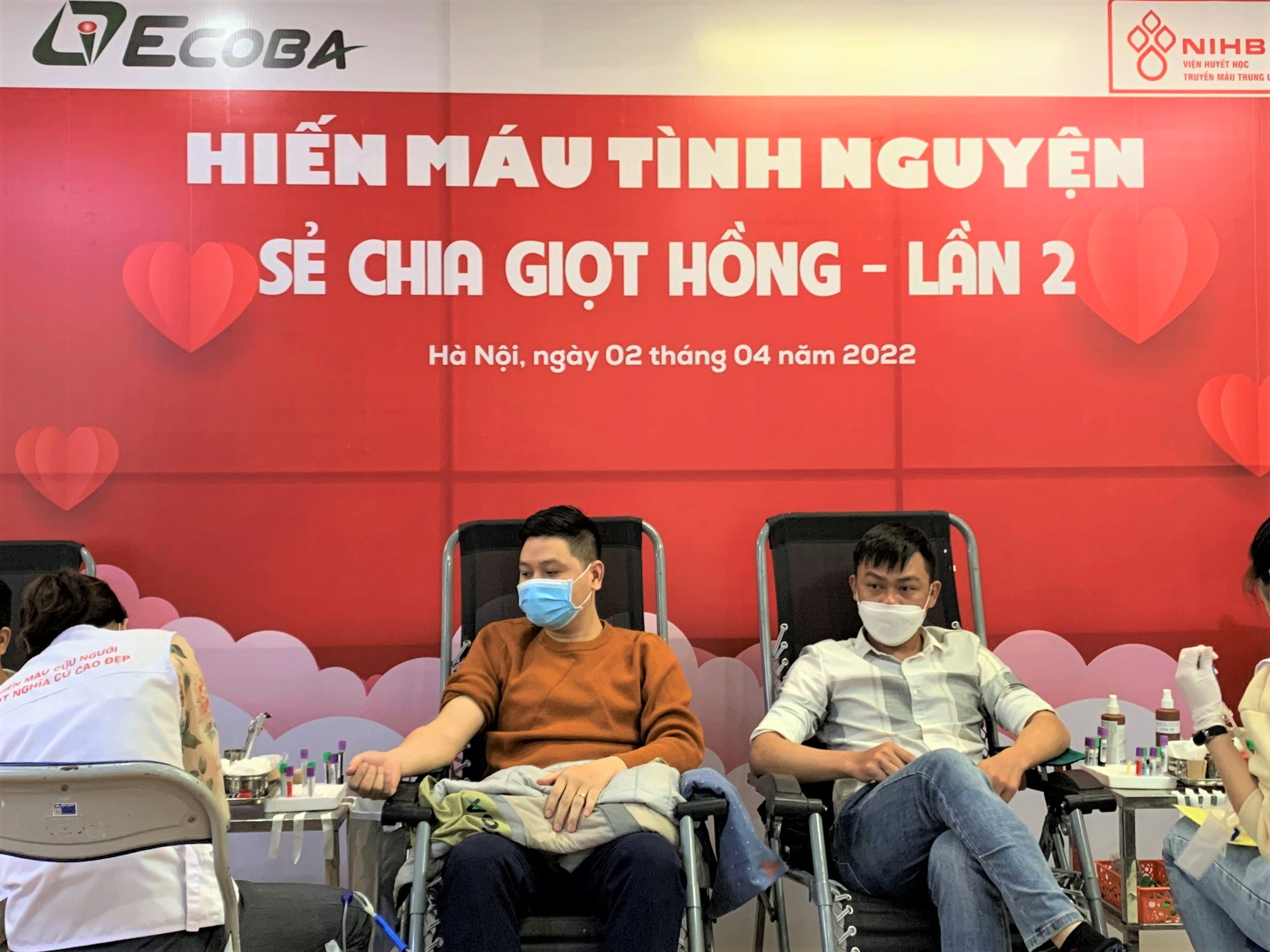 Ecoba ENT tham gia ngày hội "Sẻ chia giọt hồng" lần 2