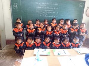 Các em nhỏ trong dự án Nuôi Em