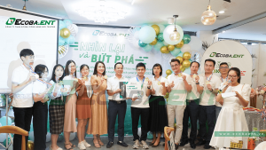 Ecoba ENT trao giải nhất tập thể giải chạy