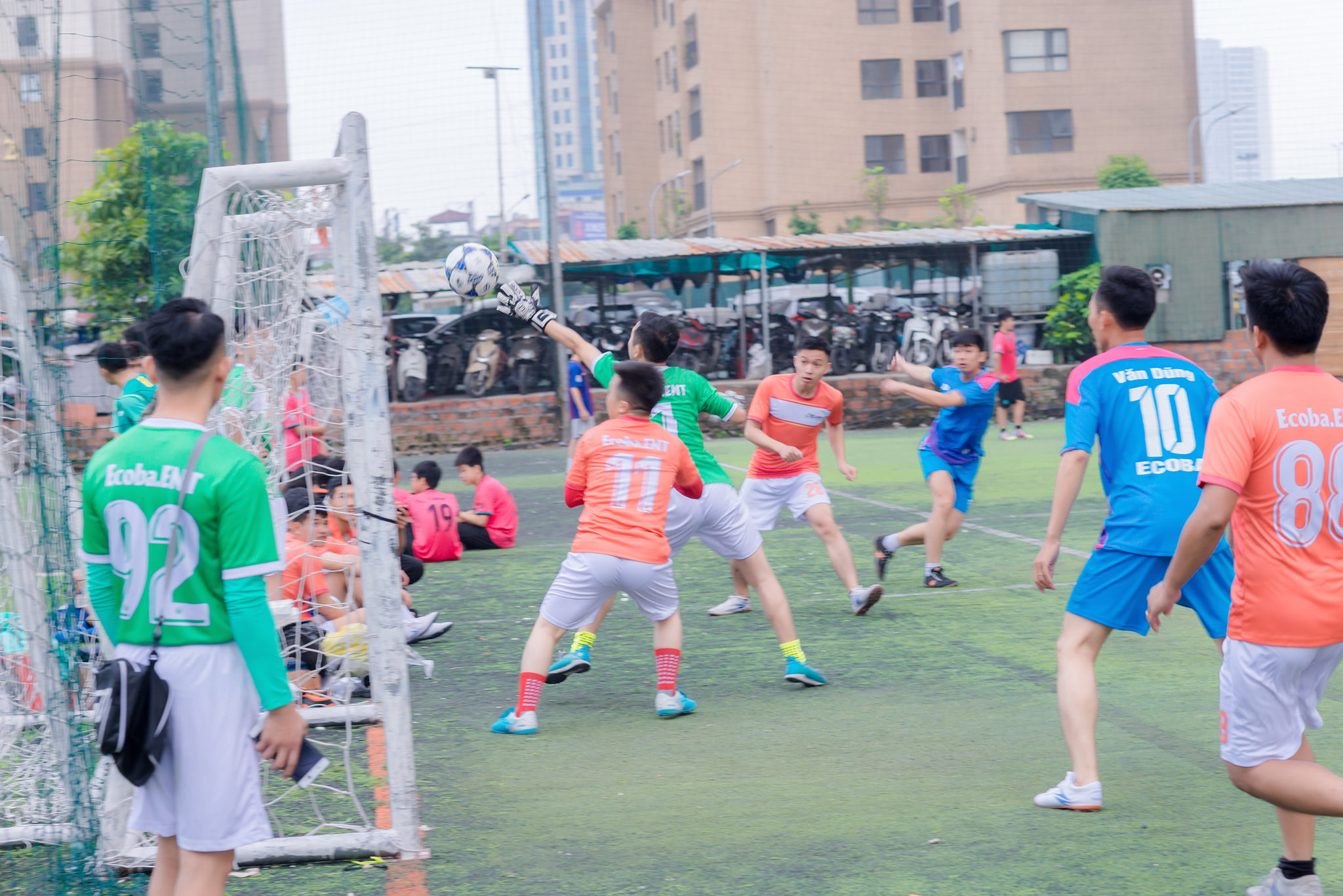 9 đội bóng với 12 trận đấu Trận đầu khai mạc